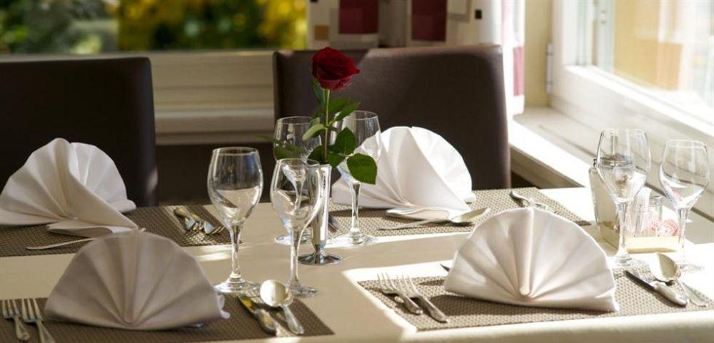 Crans-Montana Youth Hostel Ngoại thất bức ảnh